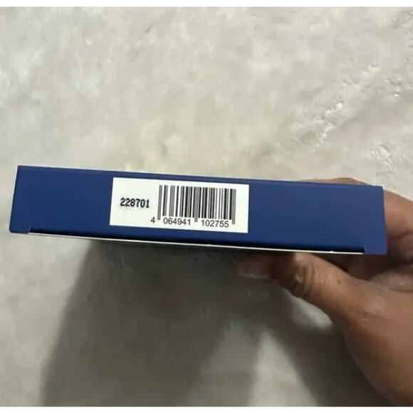 Batman x Kylie Cosmetics Makeup Set Lipstick Eyeliner Highlighter Eyeshadow NIB - Picture 10 of 16